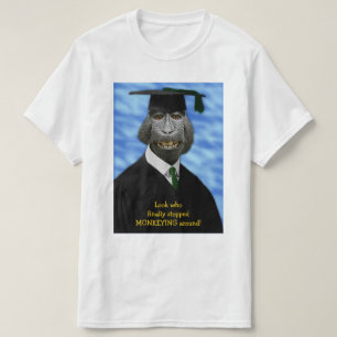 おもしろいな卒業猿のマカク属の年鑑のカスタム Tシャツ