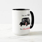 おもしろいな古くないしかしクラシックなヴィンテージ車 マグカップ (正面右)