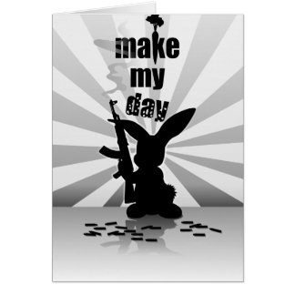 おもしろいな怒っている武装したウサギ