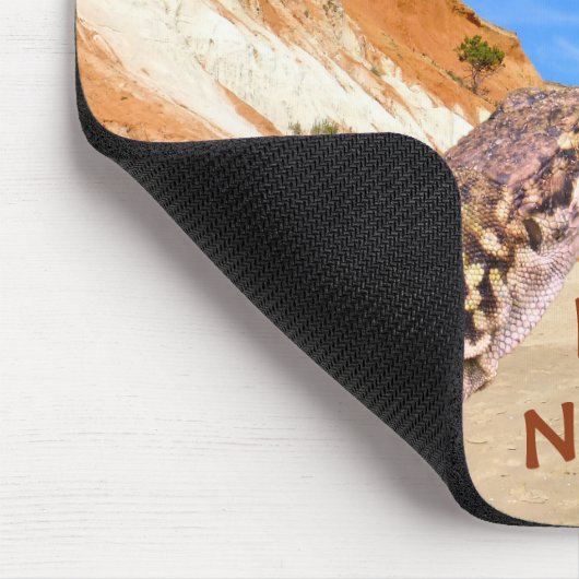 おもしろいな愛は境界動物のフォトモンタージュを知っていません マウスパッド (コーナー)