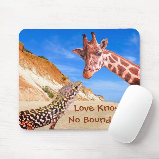 おもしろいな愛は境界動物のフォトモンタージュを知っていません マウスパッド (マウス)