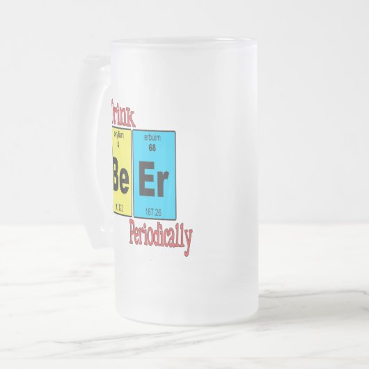 おもしろいな曇らされたビールのジョッキ、私はビールを周期的に飲みます フロストグラスビールジョッキ (正面左)