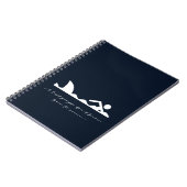 おもしろいな泳ぐ人の水泳の鮫の皮肉の恋人のギフト ノートブック (左側)