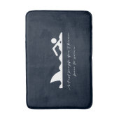 おもしろいな泳ぐ人の水泳の鮫の皮肉の恋人のギフト バスマット (正面縦)