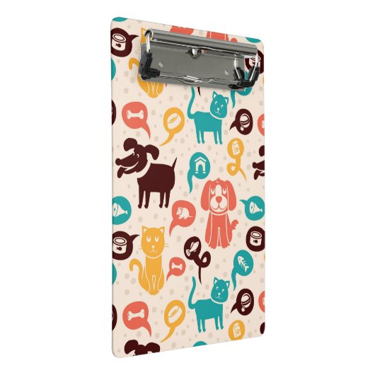 おもしろいな猫および犬が付いているパターン ミニクリップボード (アングル)