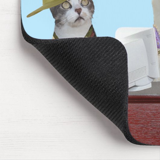 おもしろいな猫または猫ちゃんのオフィスの協力者のマウスパッド マウスパッド (コーナー)