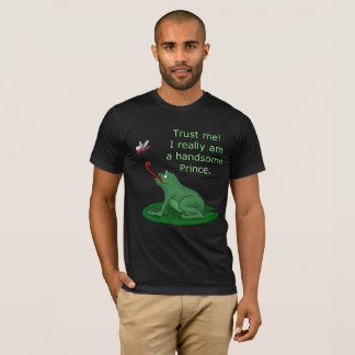 おもしろいな白馬の王子様およびカエル Tシャツ