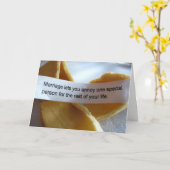 おもしろいな結婚式の招待状 カード (黄色い花)