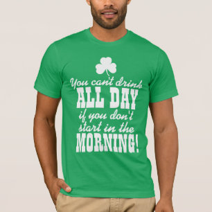 おもしろいな緑にビール日の飲むこと Tシャツ