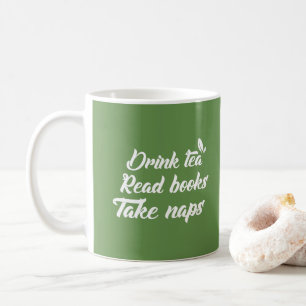 おもしろいな緑茶-飲み物の茶読書の本は昼寝を取ります コーヒーマグカップ