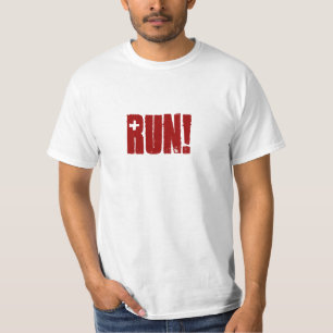 おもしろいな赤「操業!」 雄牛サンフェルミンと走ること Tシャツ