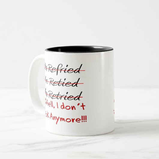 おもしろいな退職のワイシャツおよびギフト ツートーンマグカップ (正面左)