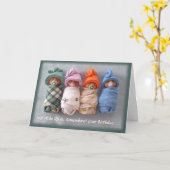 おもしろいな遅れて誕生日: 4人の粘土のベビー カード (黄色い花)