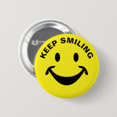 おもしろいな顔 + あなたのbackg。 及びアイディア 缶バッジ (正面&裏面)