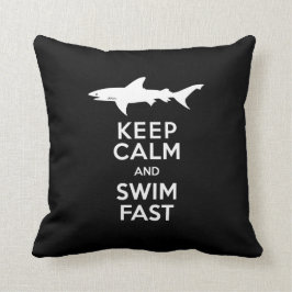 おもしろいな鮫の警告-平静を保ち、速く泳いで下さい クッション