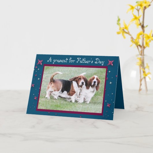 おもしろいな"父の日"カードw/Bassetは追跡しましたり及び主演します カード (黄色い花)