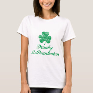 おもしろいなDrunky McDrunkertonセントパトリック日のTシャツ Tシャツ