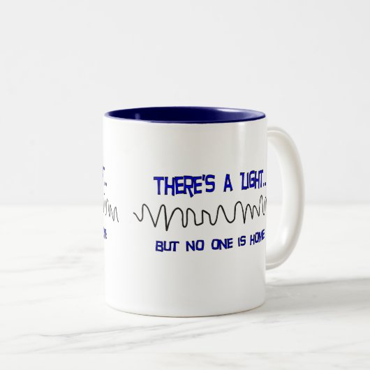 おもしろいなICUのナースのTシャツおよびギフト ツートーンマグカップ (正面右)