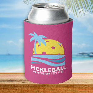 おもしろいなPickleballのヤシの木の日曜日のカスタムな文字のピンク 缶クーラー