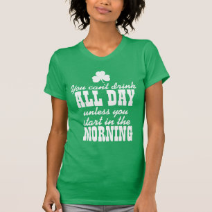おもしろいなSt patricks dayビール飲むこと Tシャツ