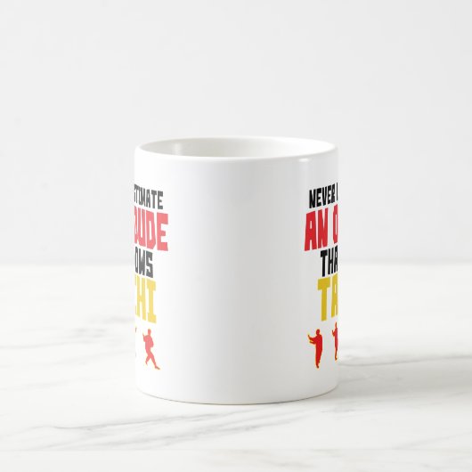 おもしろいなTaiのキーのコーチのインストラクターのコーヒー・マグ コーヒーマグカップ (中央)