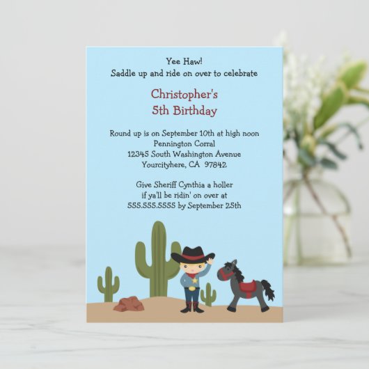 おもしろいのカウボーイの西部の男の子の誕生日のパーティの招待状 招待状 (スタンド正面)