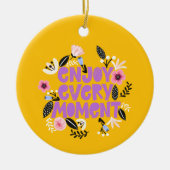 おもしろいのデザインが女性の日を明るくする セラミックオーナメント (正面)