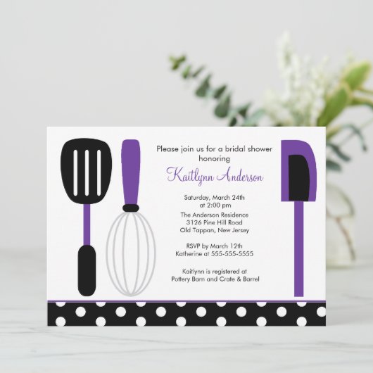 おもしろいのレトロの台所ブライダルシャワーの招待状の紫色 招待状 (スタンド正面)