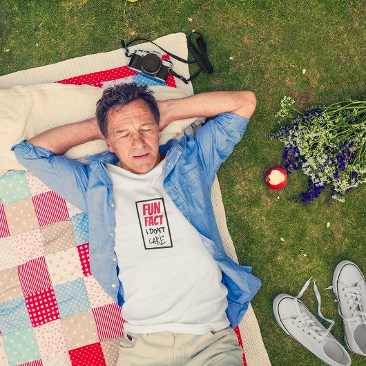 おもしろいの事実気に Tシャツ