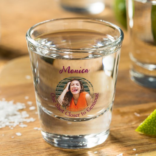おもしろいの写真「One Shot Closing To Genious」 ショットグラス