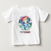 おもしろいの渦 – よくはしゃぐ Tiny Tornado Kids ベビーTシャツ (正面)