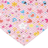 おもしろいの漫画パターンピンク ショートテーブルランナー (コーナー)