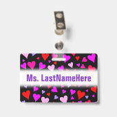 おもしろいの赤く、ピンクの、紫色及びマゼンタのハートパターン バッジ (Back with Clip)