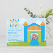 おもしろいの跳ね上がりの家の誕生会の写真の招待 招待状 (スタンド正面)