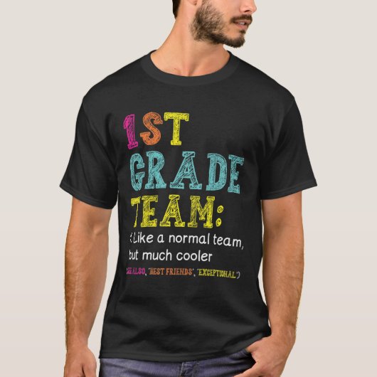 おもしろいの1年生チームは通常と同じだがクールByck To Tシャツ (正面)