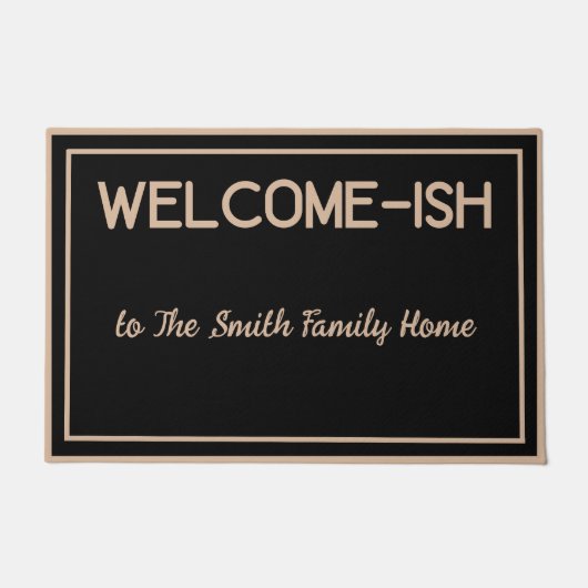 おもしろいへようこそ – Ish Black Tan/Personalize ドアマット (正面)