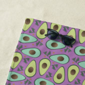 おもしろいアボカド半緑パターン ビーチタオル (インサイチュ)