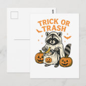 おもしろいアライグマのハロウィン　お菓子かゴミ ポストカード (正面/裏面)