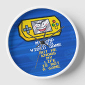 おもしろいイエローゲームポータブル父の日の挨拶 壁時計 (正面)