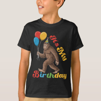 おもしろいイズマイ誕生日ビッグフットサスカッチパーティー Tシャツ