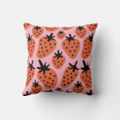 おもしろいイチゴ、手描きシームレスなデザイン。 クッション (裏面)
