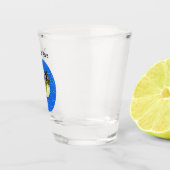 おもしろいウィッチグリーン飛んでいるドレスオンブロムキャットサークル ショットグラス (右)