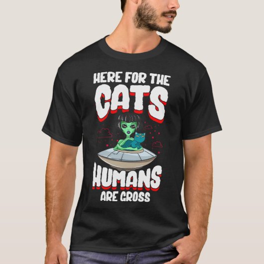 おもしろいエイリアン猫誘拐犯ハロウィーンユーモア Tシャツ (正面)