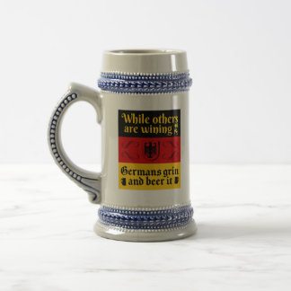 おもしろいオクトーバーフェスト ビールジョッキ