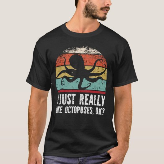 おもしろいオタコが好き? Tシャツ (正面)