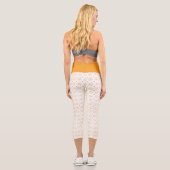 おもしろいオレンジホワイトハンドドロースマイル顔日 カプリレギンス (裏面)