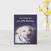 おもしろいオーバーザヒルオールドエイジ誕生日ユーモア犬 カード (黄色い花)