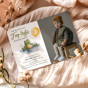 おもしろいカエルの味の写真の誕生日パーティーの招待 招待状