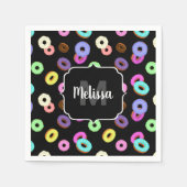 おもしろいカッコいいカラフルドーナツ模様ブラックモノグラム スタンダードカクテルナプキン (正面)