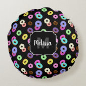 おもしろいカッコいいカラフルドーナツ模様ブラックモノグラム ラウンドクッション (裏面)